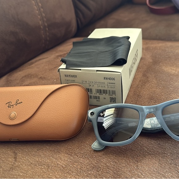 Ray-Ban Dusty Blue Meta AI Wayfarer Sunglasses - Picture 1 of 6